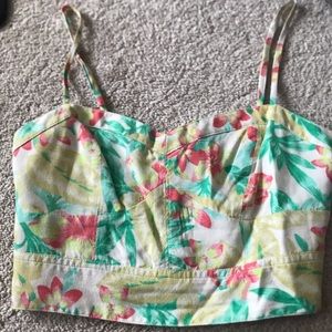 American Eagle crop top floral with pastel colors